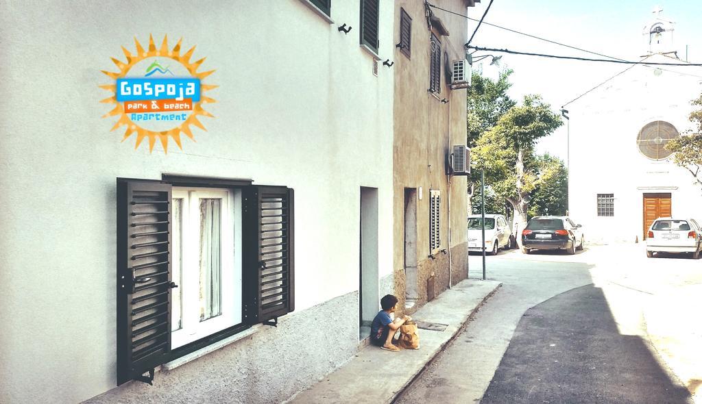 Gospoja Park & Beach Apartment Vrbnik Dış mekan fotoğraf